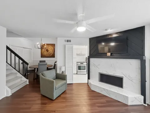 336 Melrose Drive #8A