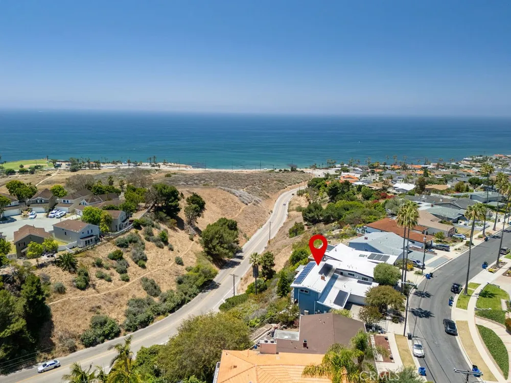 1713 W 27th Street San Pedro, CA 90732