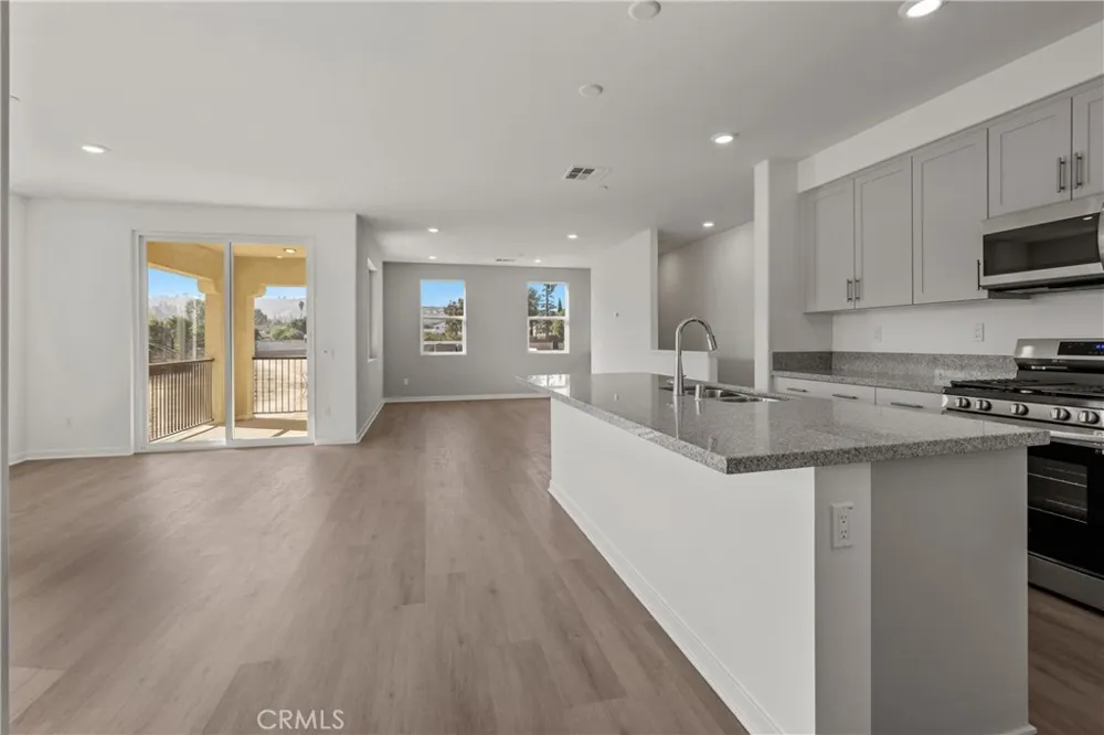 199 Sonoma Lane Claremont, CA 91711
