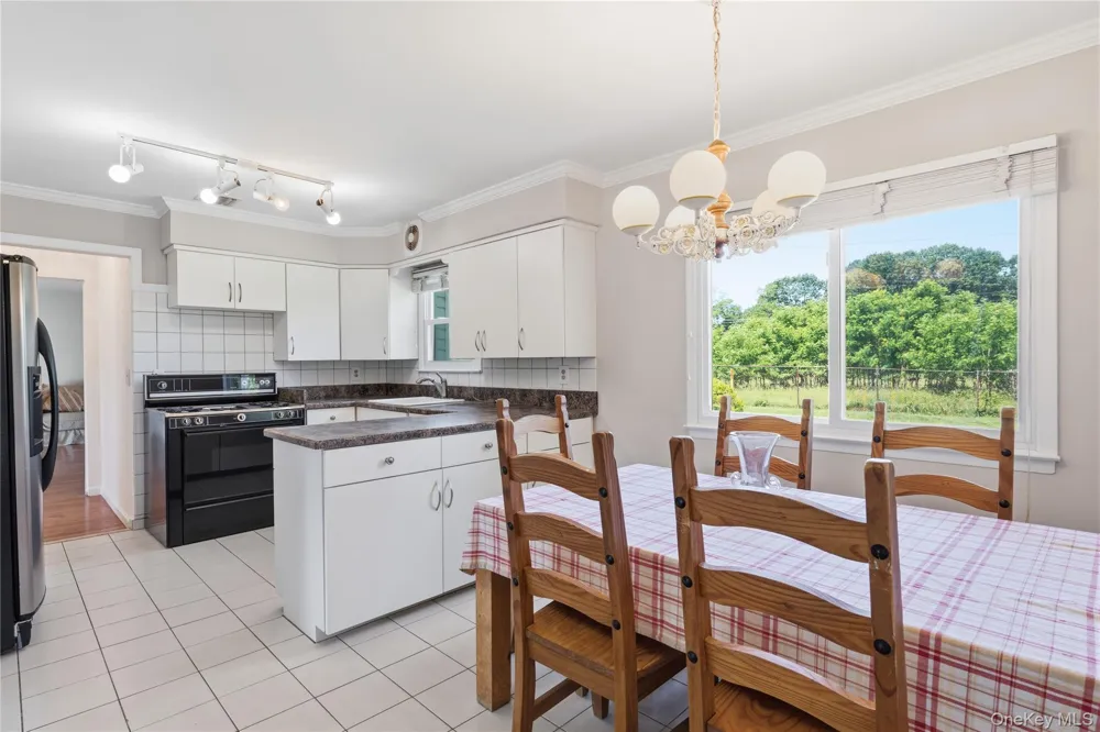 6 Carol Court East Setauket, NY 11733