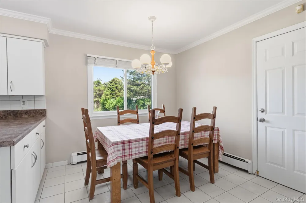 6 Carol Court East Setauket, NY 11733