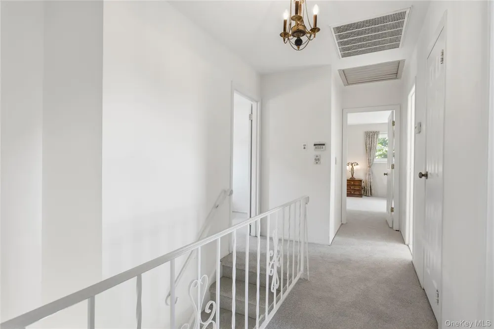 6 Carol Court East Setauket, NY 11733