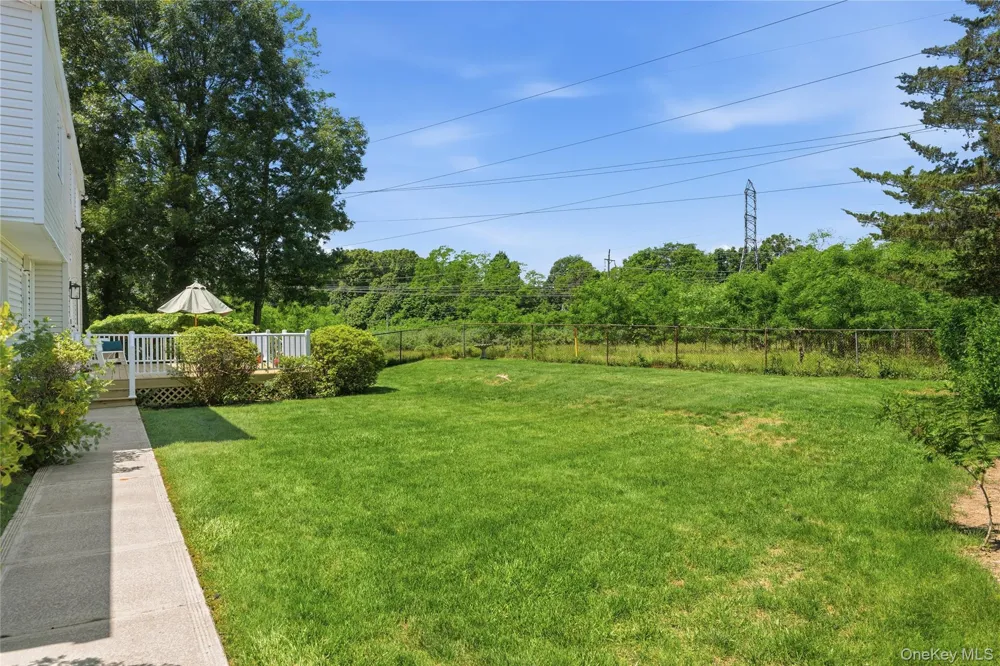 6 Carol Court East Setauket, NY 11733