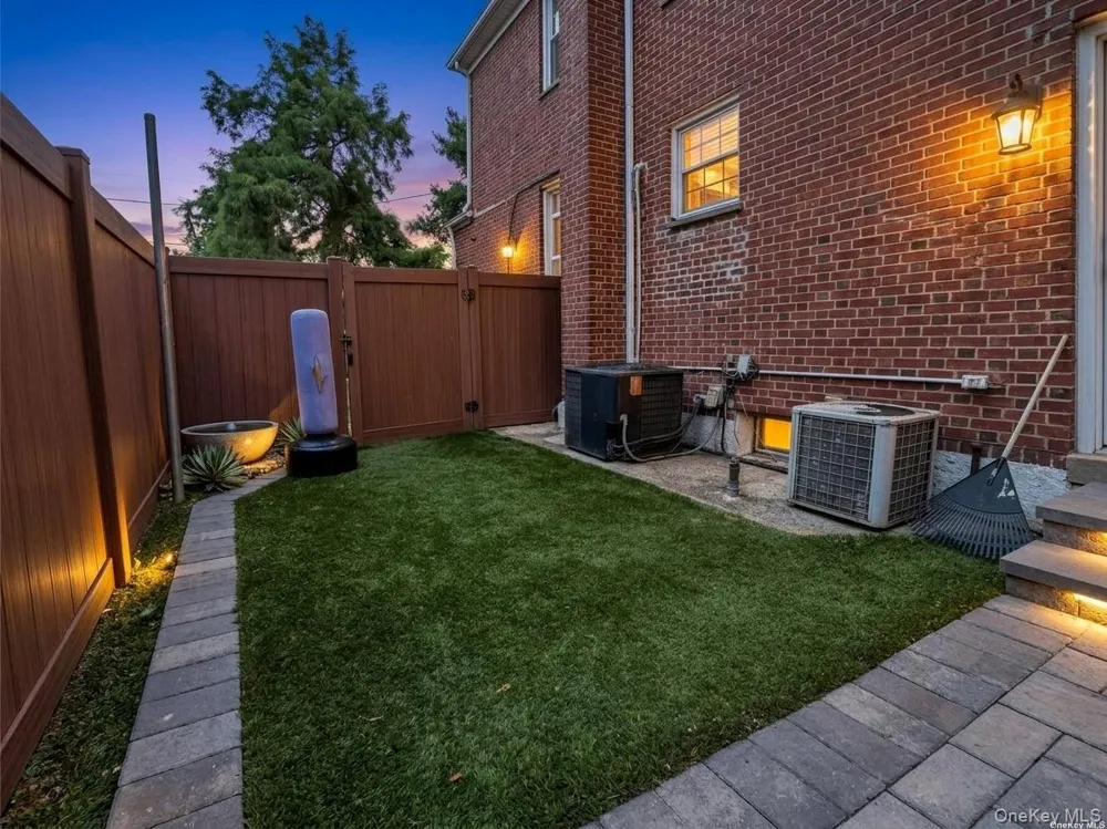 396 Chestnut Avenue East Meadow, NY 11554