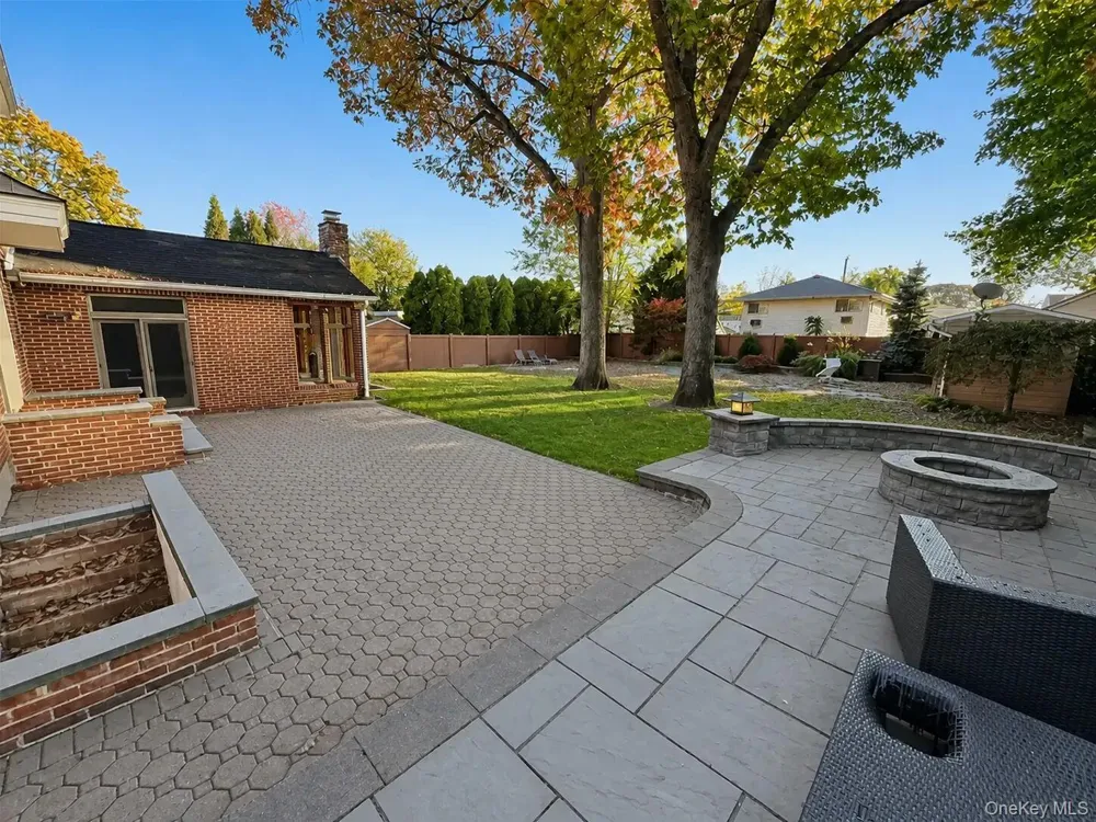 396 Chestnut Avenue East Meadow, NY 11554