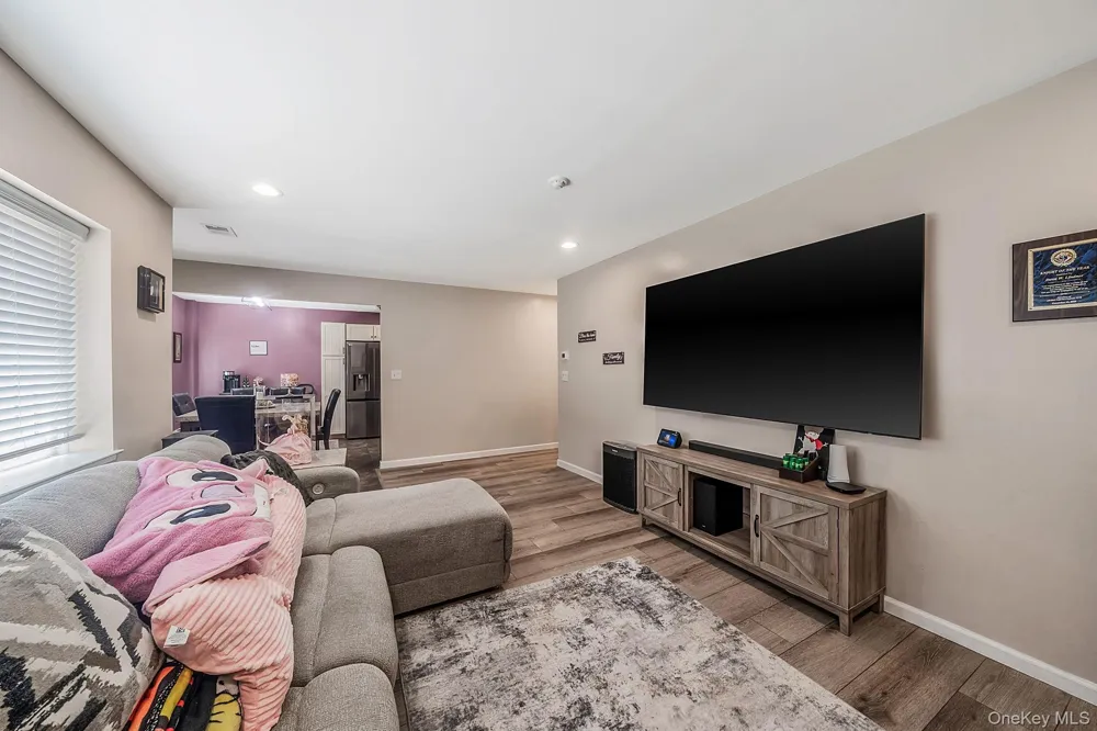 515 Picasso Way #515 Middle Island, NY 11953