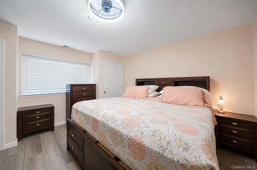 515 Picasso Way #515 Middle Island, NY 11953