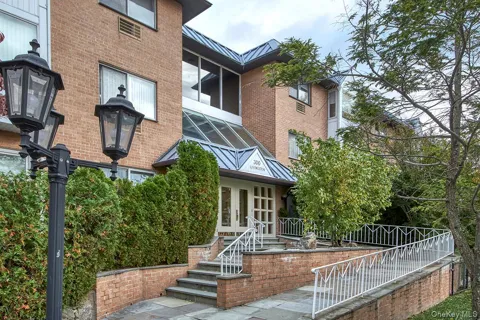 300 Livingston Avenue #2A