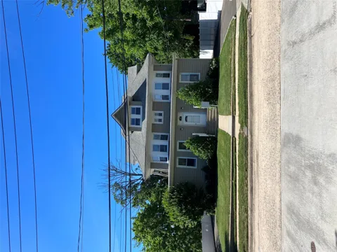7  Dewey Street Dewey Street #4