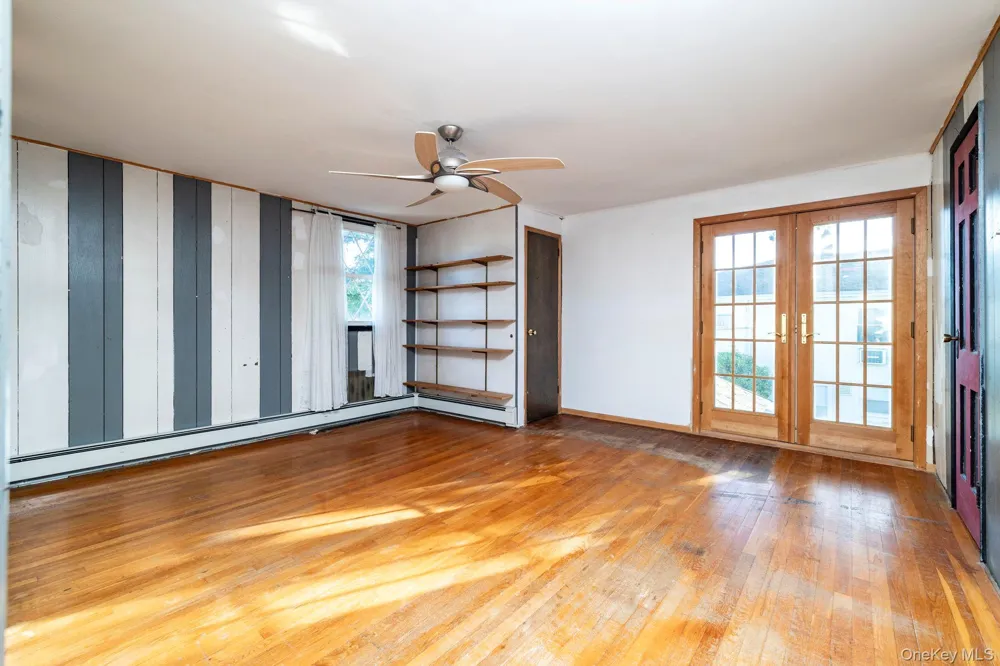 3499 Woodward Avenue Wantagh, NY 11793