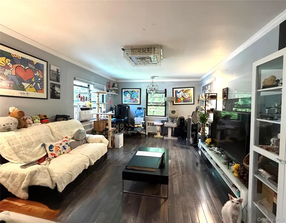 73-96 Springfield Blvd #2nd floor Oakland Gardens, NY 11364