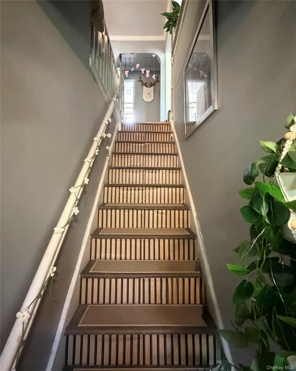 73-96 Springfield Blvd #2nd floor Oakland Gardens, NY 11364