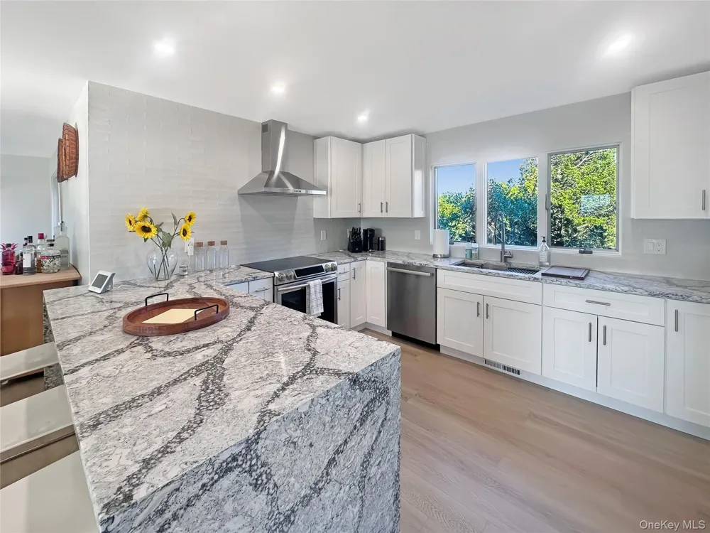 1225 Leeton Drive Southold, NY 11971