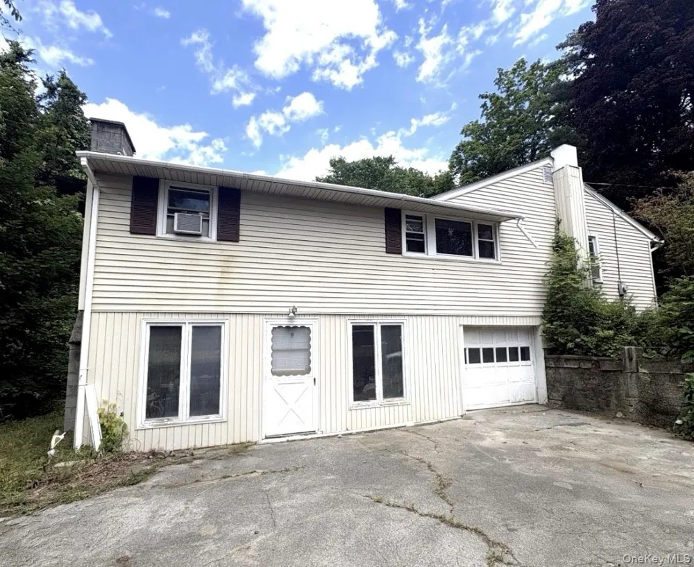 3553 Route 9G Rhinebeck, NY 12572