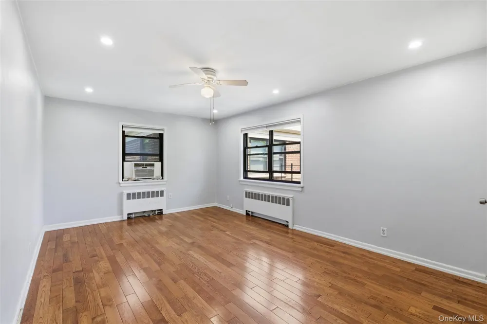 220-17 75th Avenue #85A2 Oakland Gardens, NY 11364