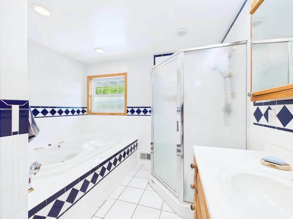 4340 Rustic Place Shoreview, MN 55126