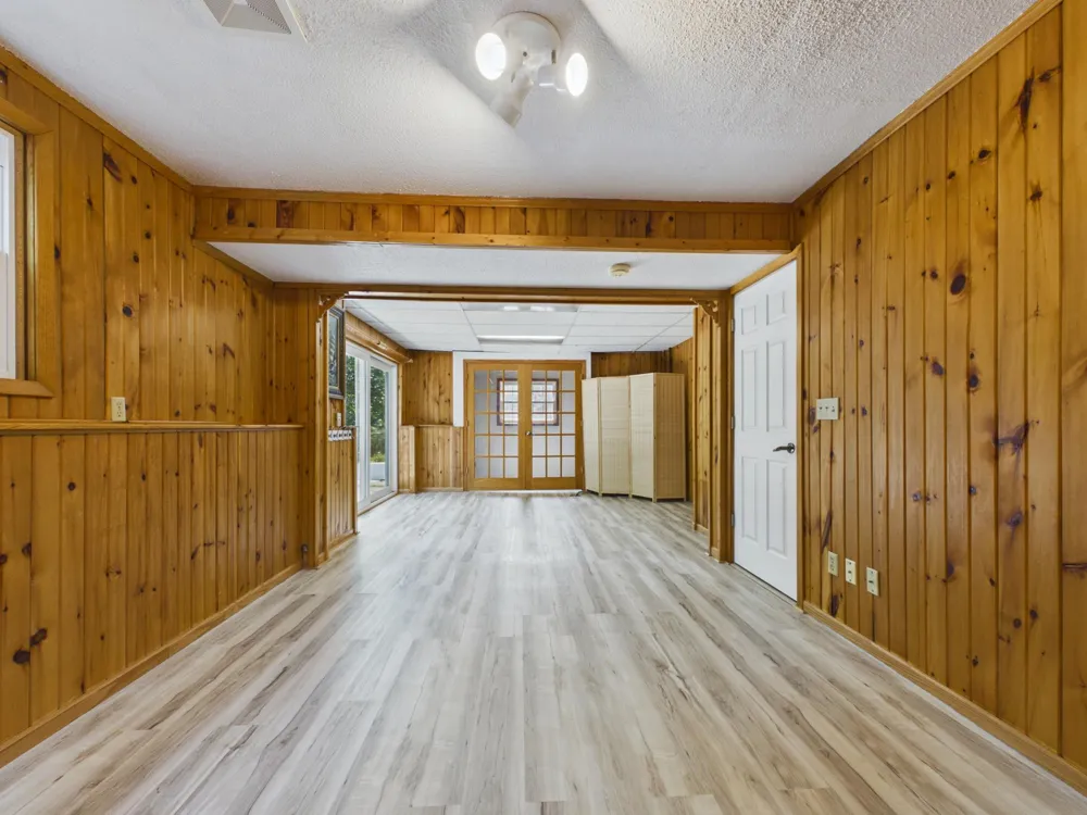 4340 Rustic Place Shoreview, MN 55126
