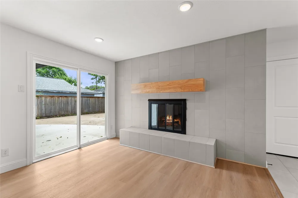 10236 Mapleridge Drive Dallas, TX 75238