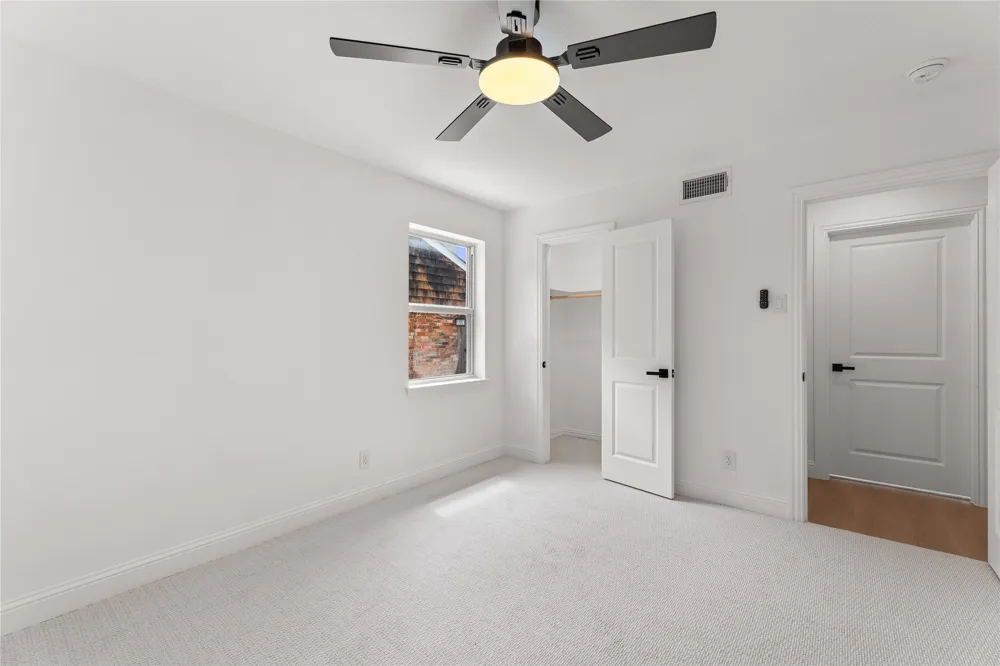 10236 Mapleridge Drive Dallas, TX 75238