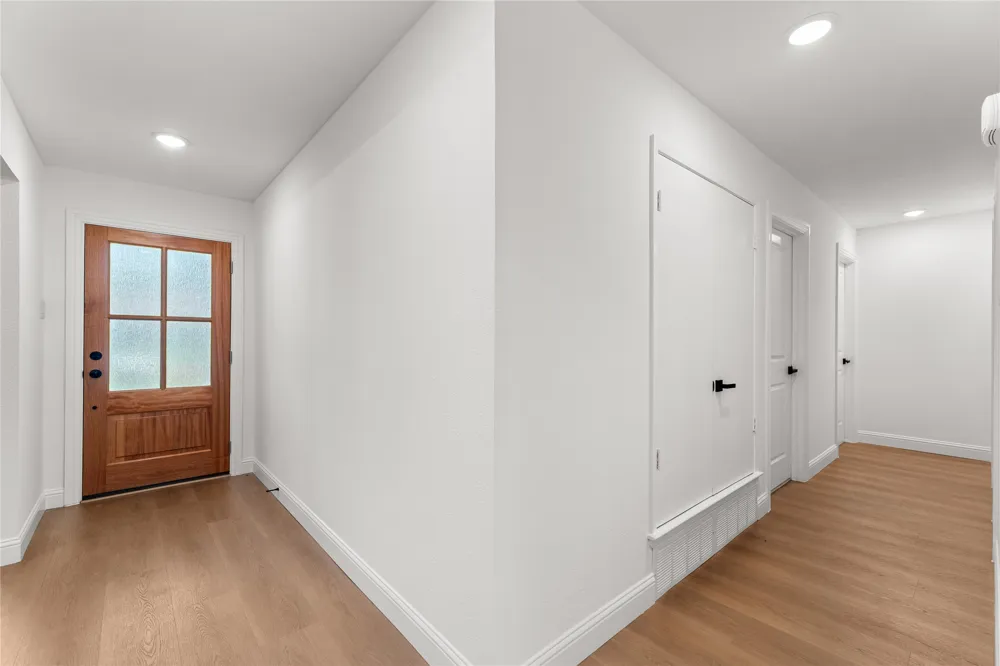 10236 Mapleridge Drive Dallas, TX 75238