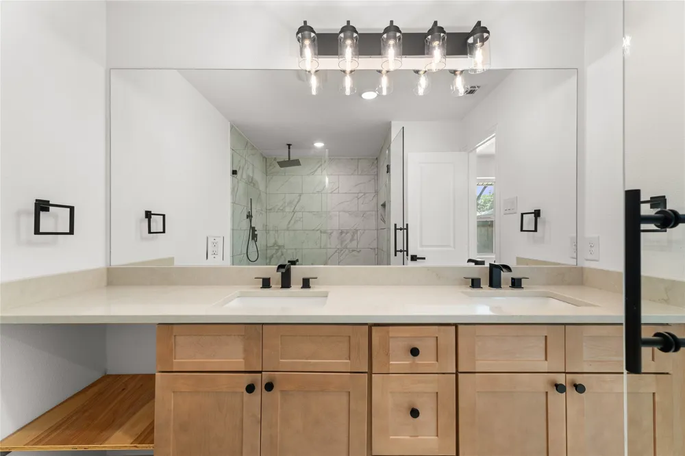 10236 Mapleridge Drive Dallas, TX 75238