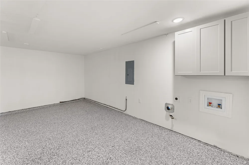 10236 Mapleridge Drive Dallas, TX 75238