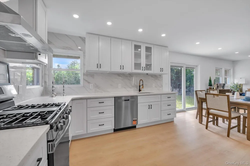 788 Dean Drive Baldwin, NY 11510