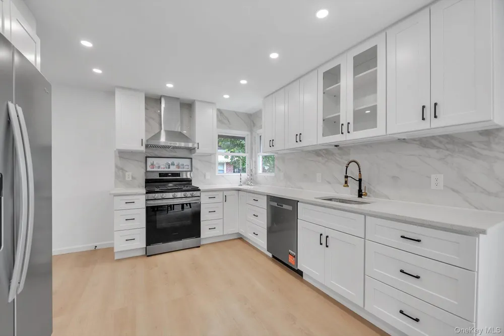 788 Dean Drive Baldwin, NY 11510