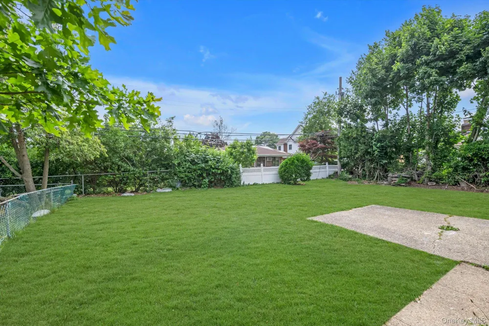 788 Dean Drive Baldwin, NY 11510