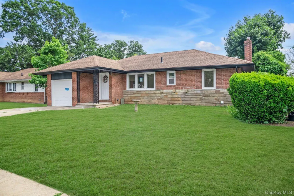 788 Dean Drive Baldwin, NY 11510