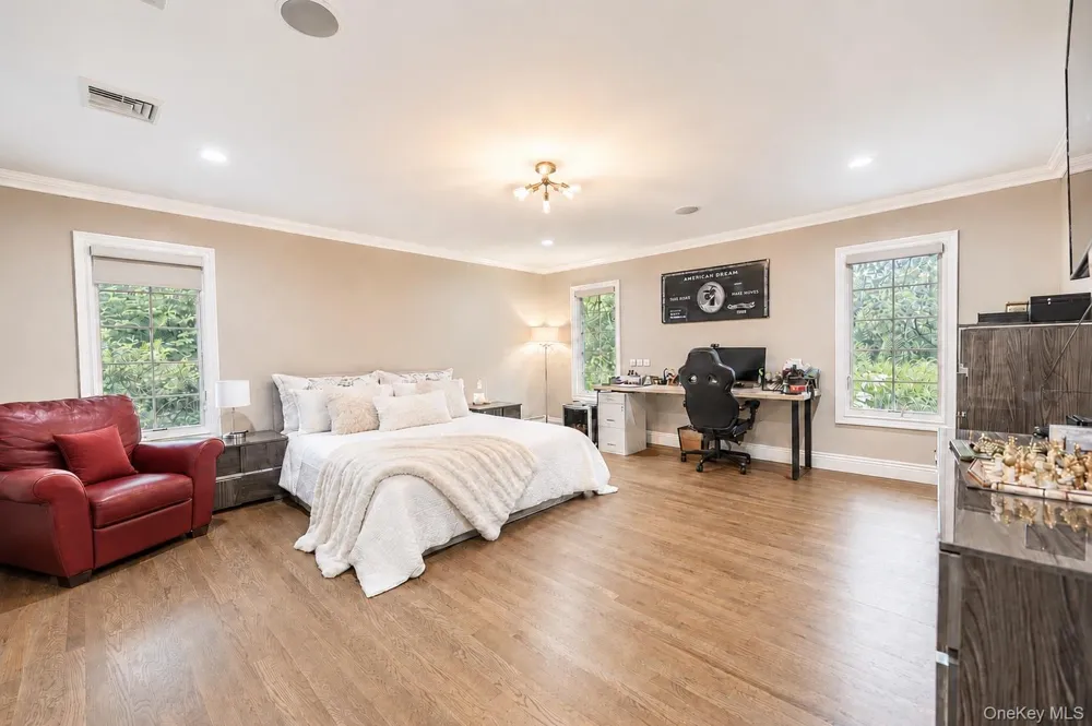 20 Astro Place Dix Hills, NY 11746