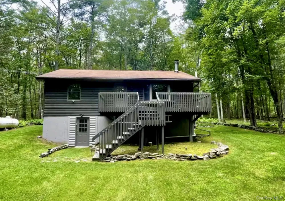 30 Woods Road Yulan, NY 12792