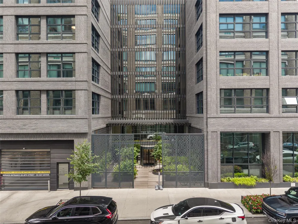 547 W 47th Street #509 New York (Manhattan), NY 10036