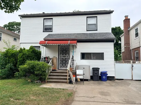 5628 213th Street