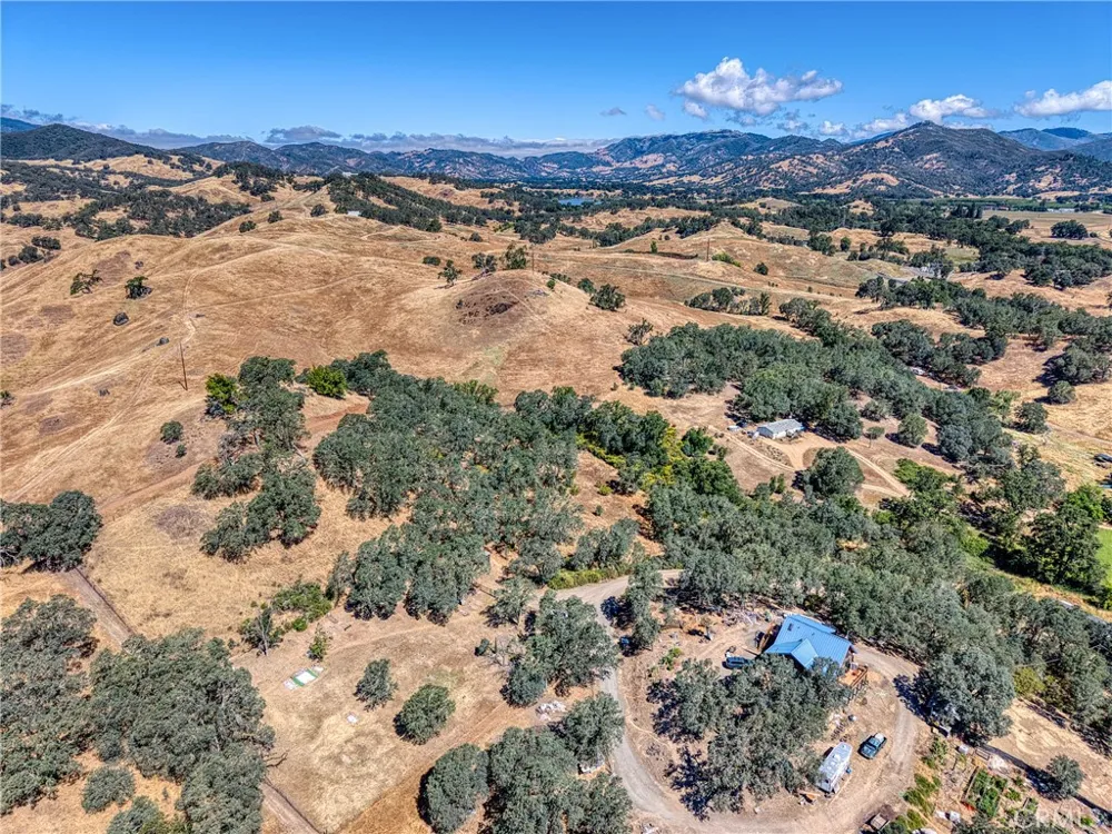 1250 Mockingbird Lakeport, CA 95453