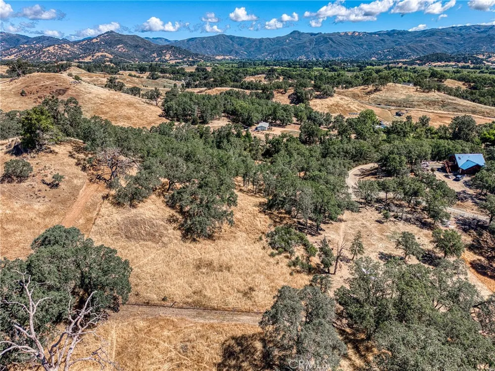 1250 Mockingbird Lakeport, CA 95453