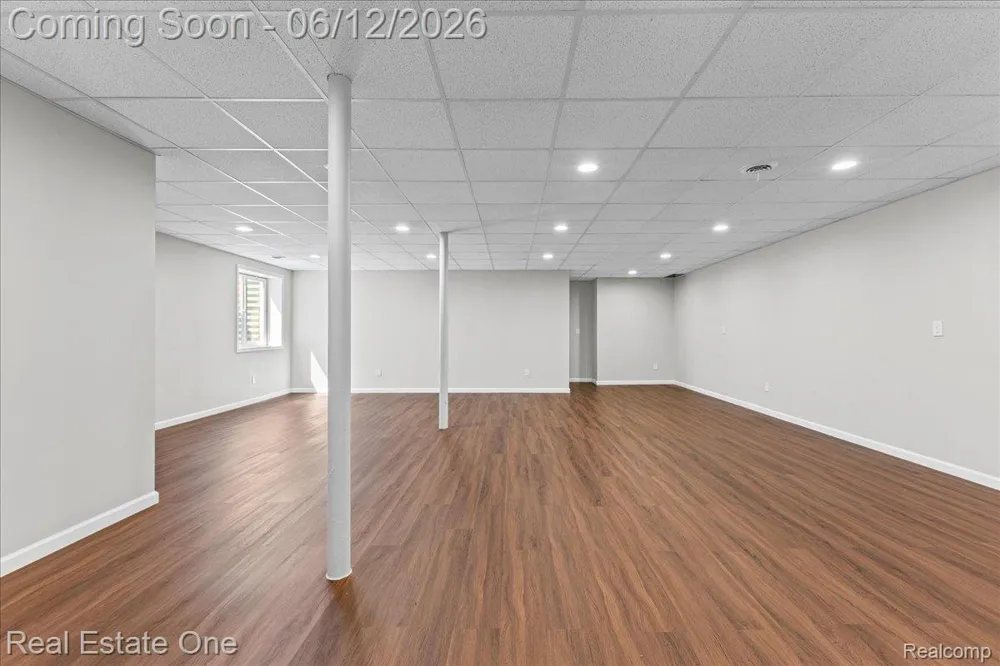 42829 Cardinal Way Novi City, MI 48375