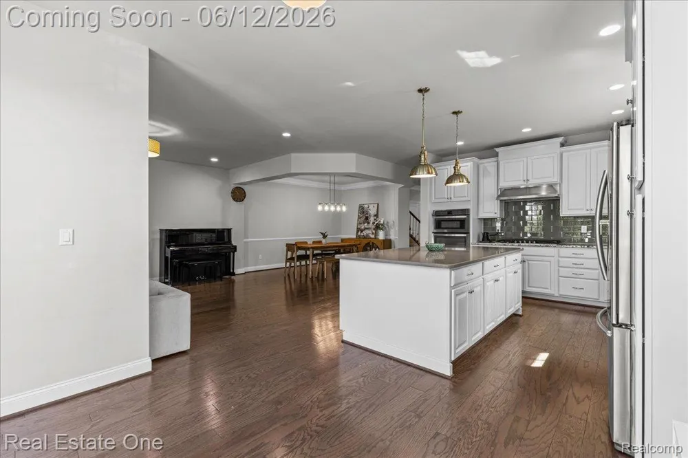 42829 Cardinal Way Novi City, MI 48375