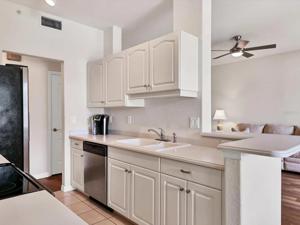 150 L PAVIA BOULEVARD #13 Venice, FL 34292