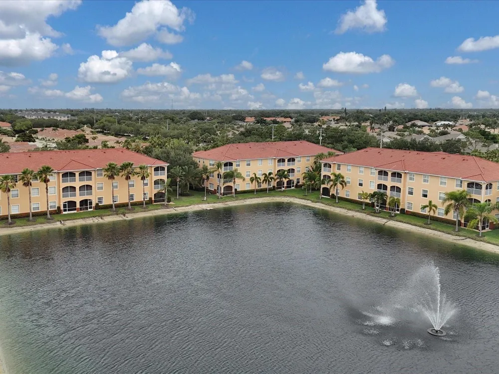 150 L PAVIA BOULEVARD #13 Venice, FL 34292