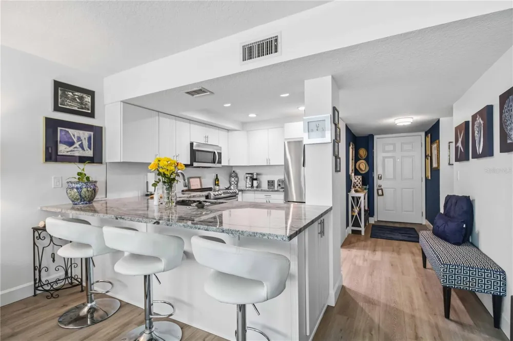 3804 GULF OF MEXICO DRIVE #B204 Longboat Key, FL 34228