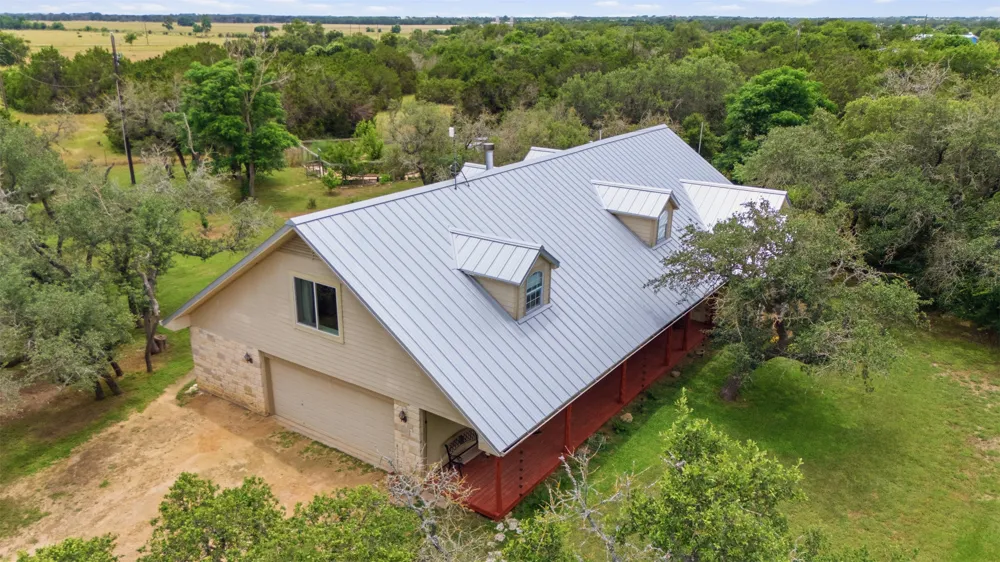 7020 CR 211 Florence, TX 76527