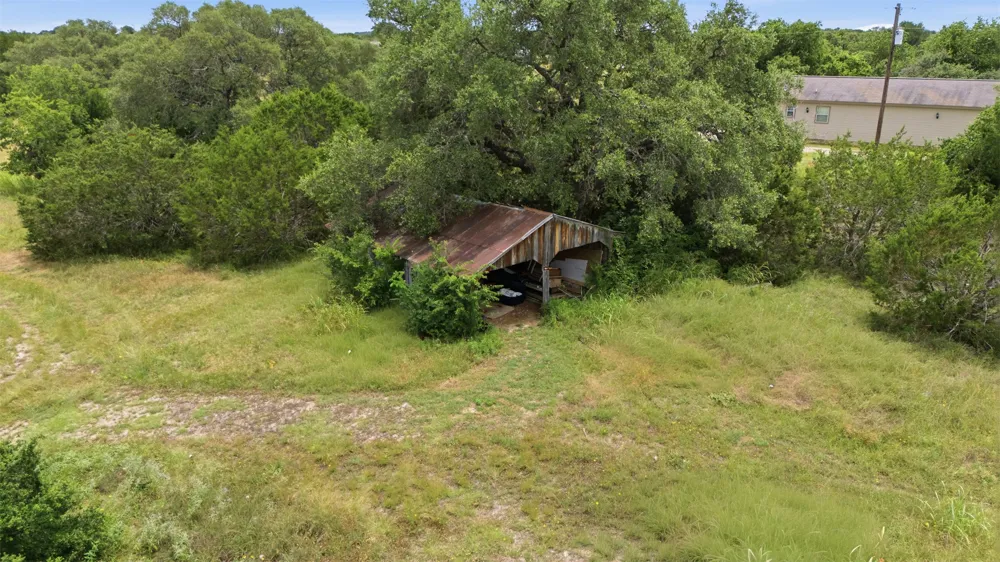 7020 CR 211 Florence, TX 76527