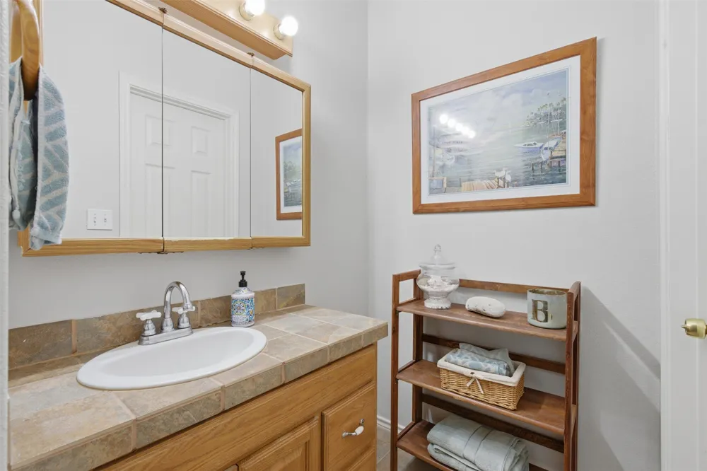 7020 CR 211 Florence, TX 76527