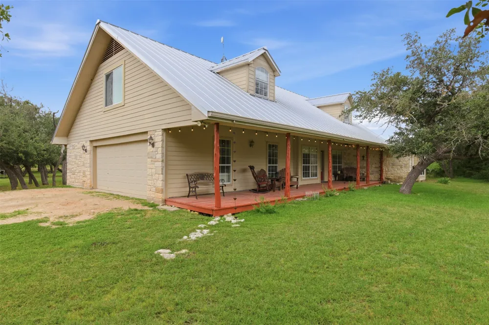 7020 CR 211 Florence, TX 76527