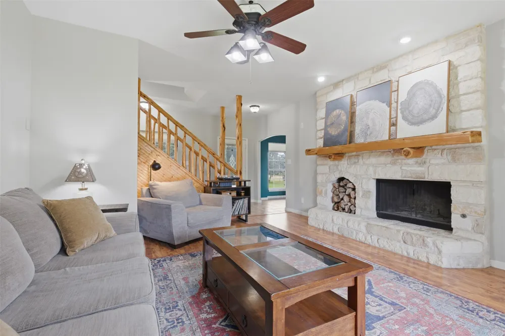 7020 CR 211 Florence, TX 76527