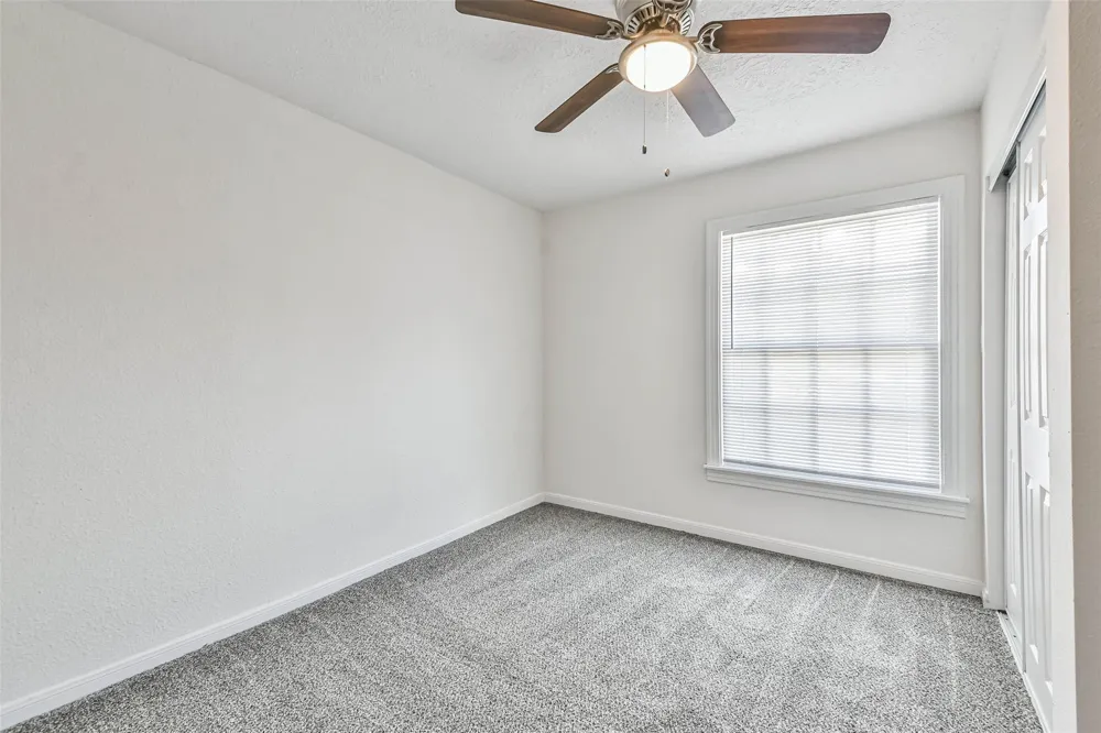 105 Live Oak Street Baytown, TX 77520