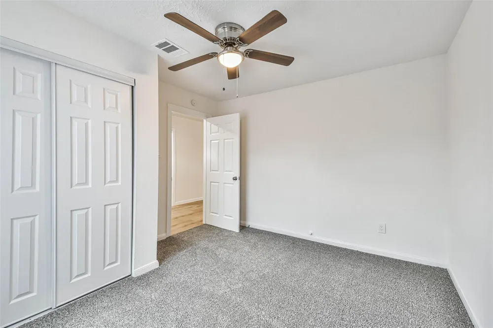 105 Live Oak Street Baytown, TX 77520