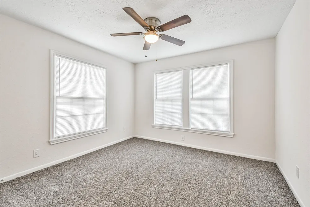 105 Live Oak Street Baytown, TX 77520