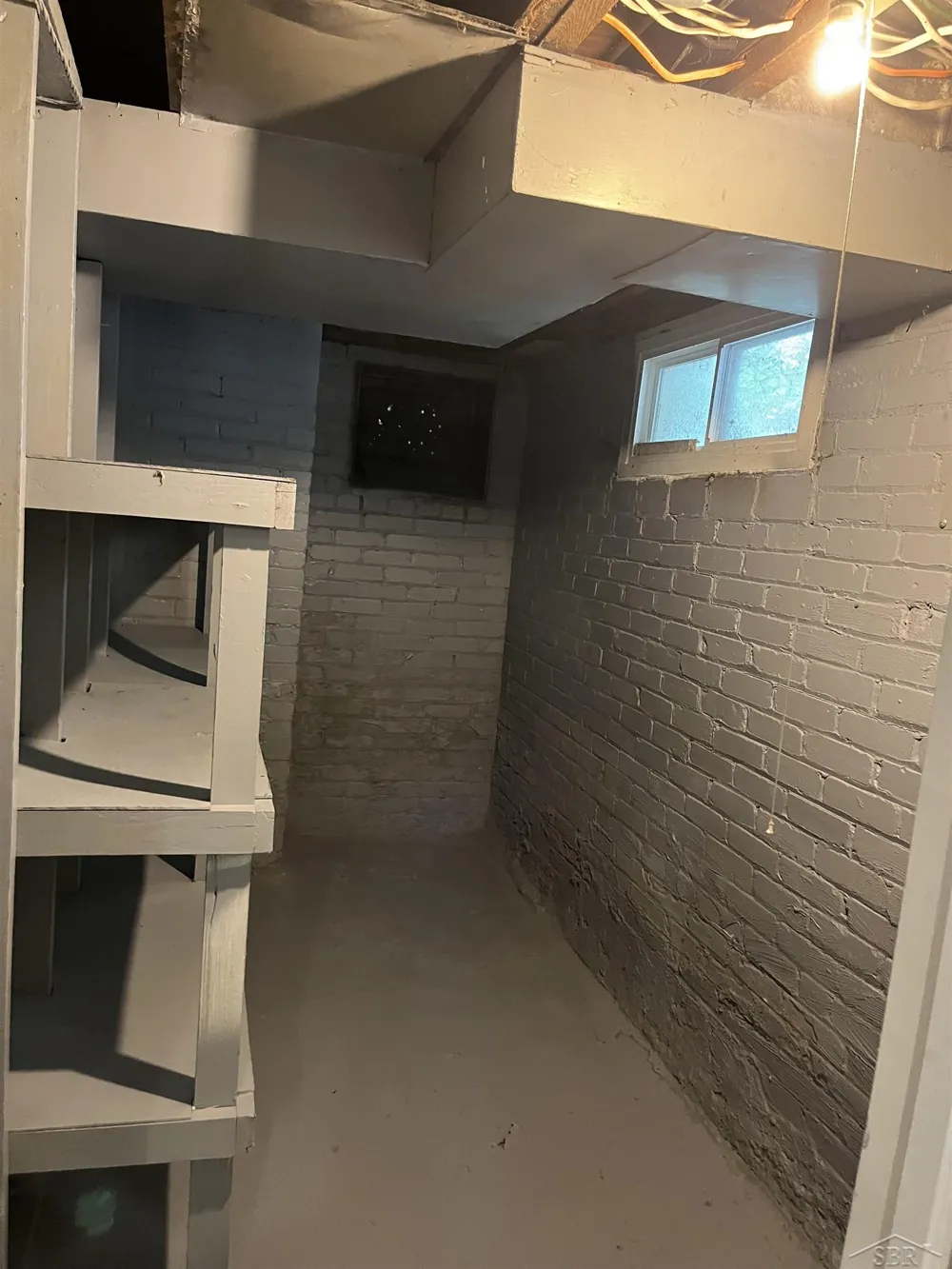 1118 E Holland Avenue Saginaw City, MI 48601